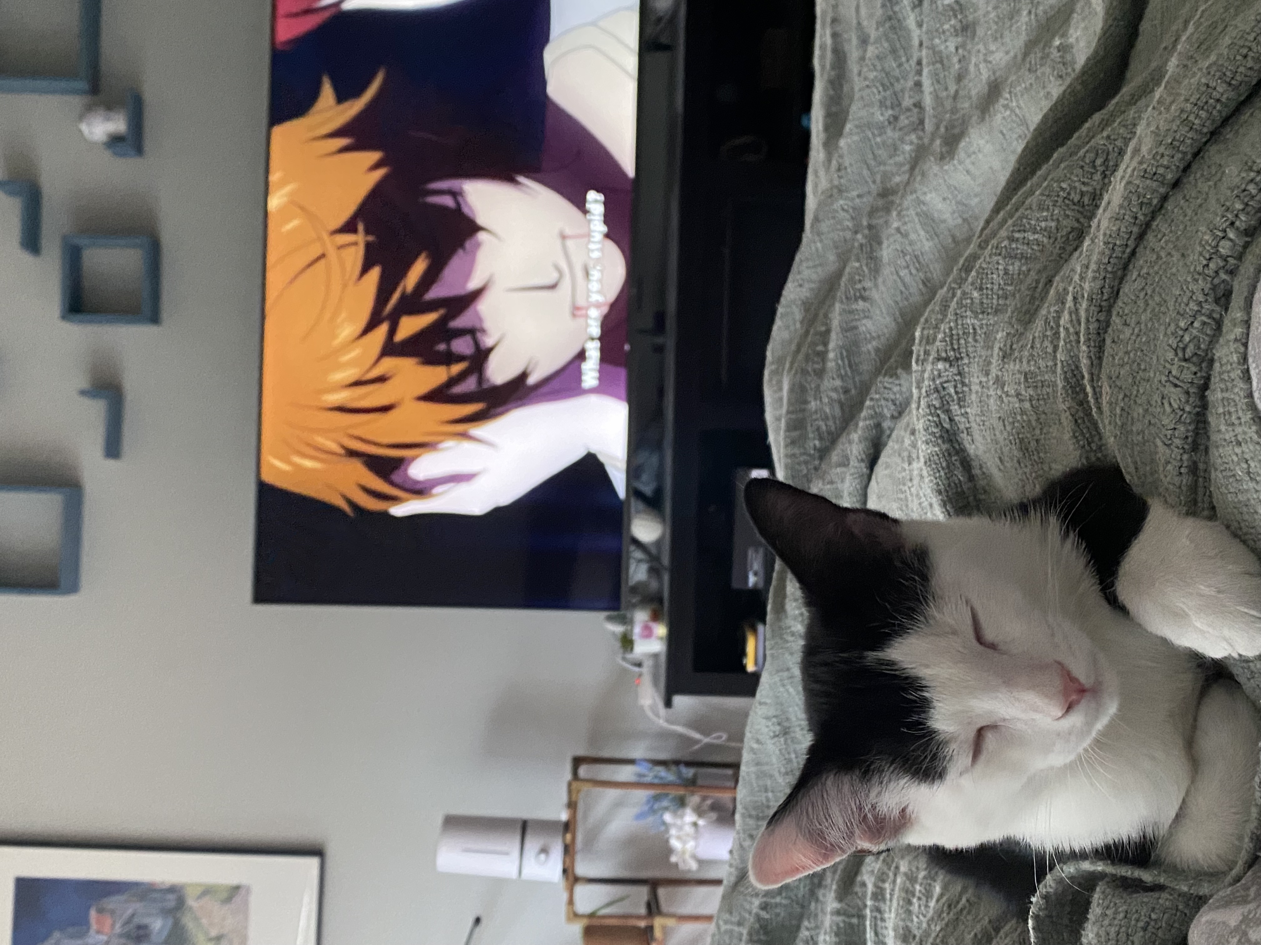 Gary looking like the main character